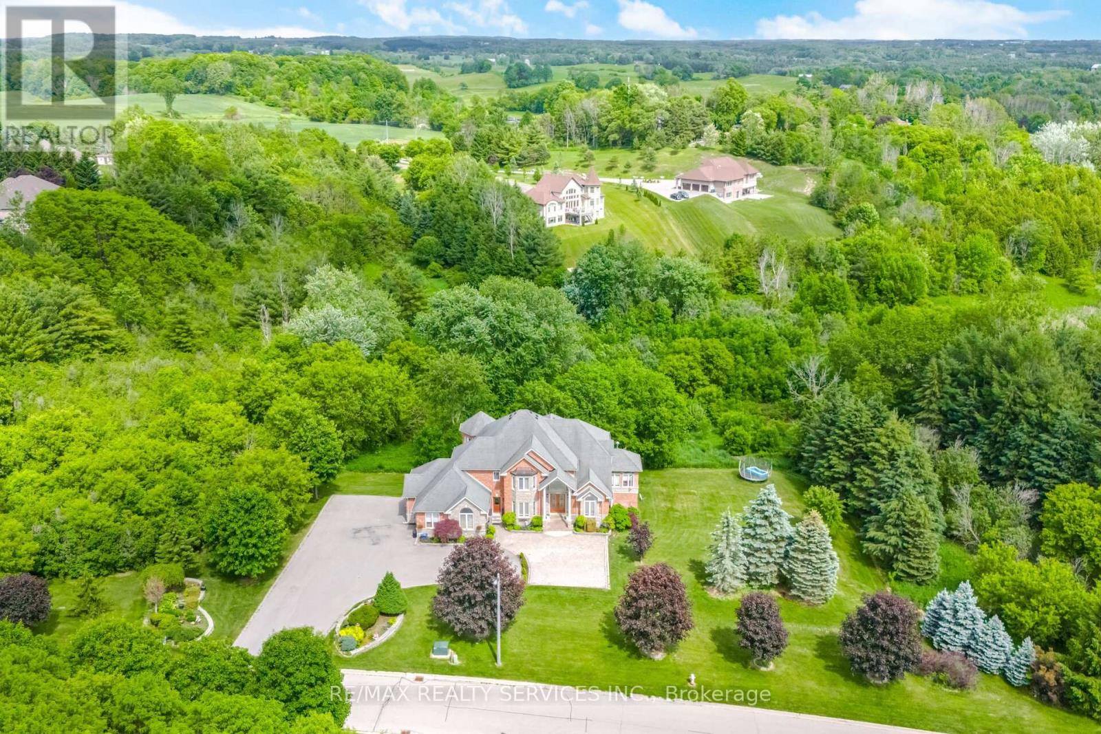 3 VALLEY HILL DRIVE - 2