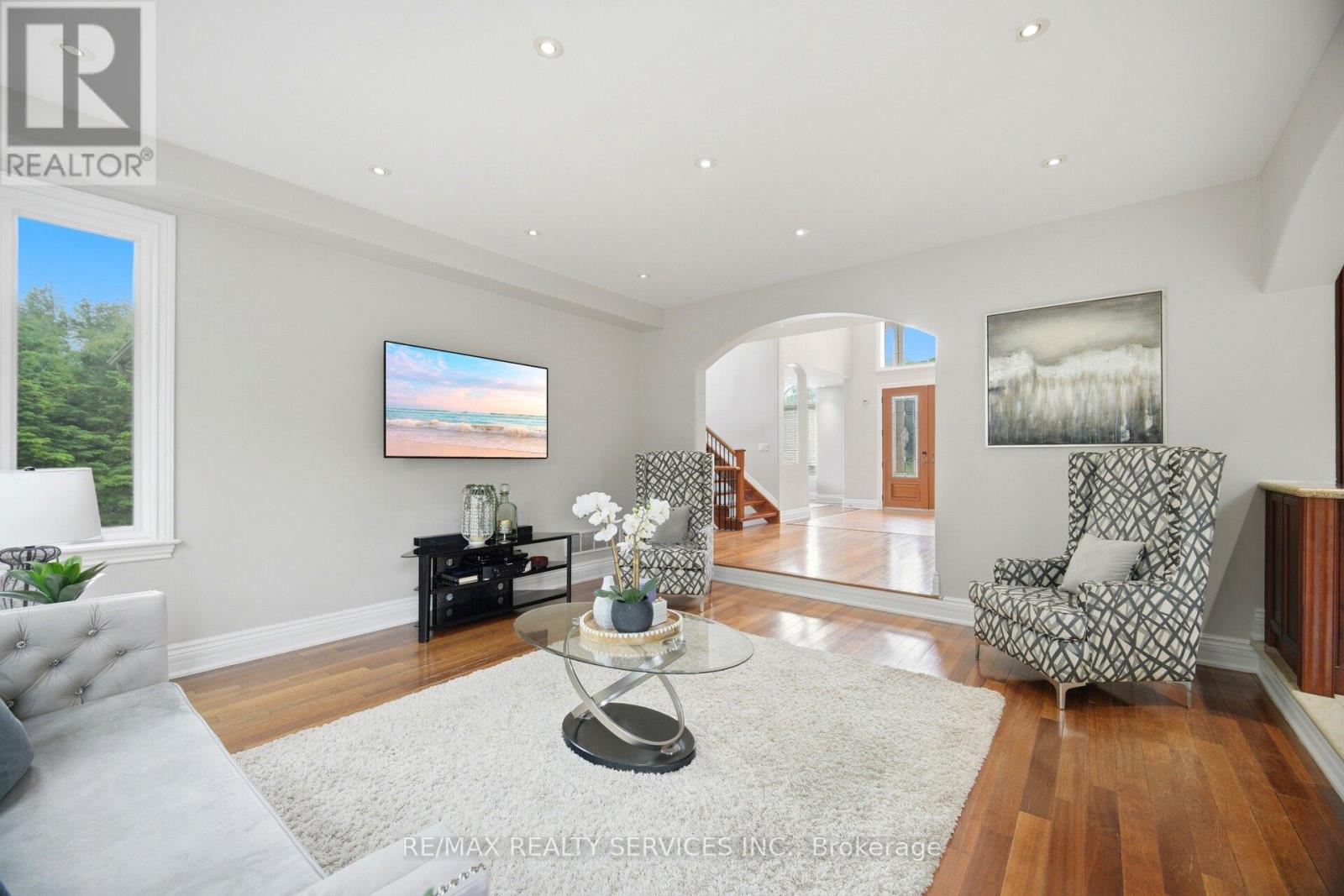 3 VALLEY HILL DRIVE - 22