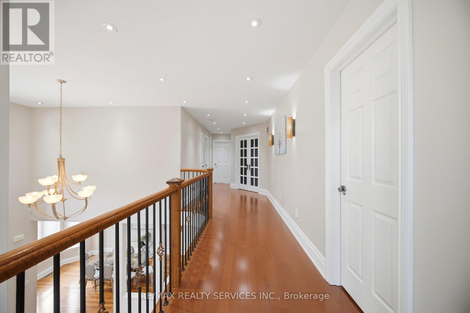 3 VALLEY HILL DRIVE - 26