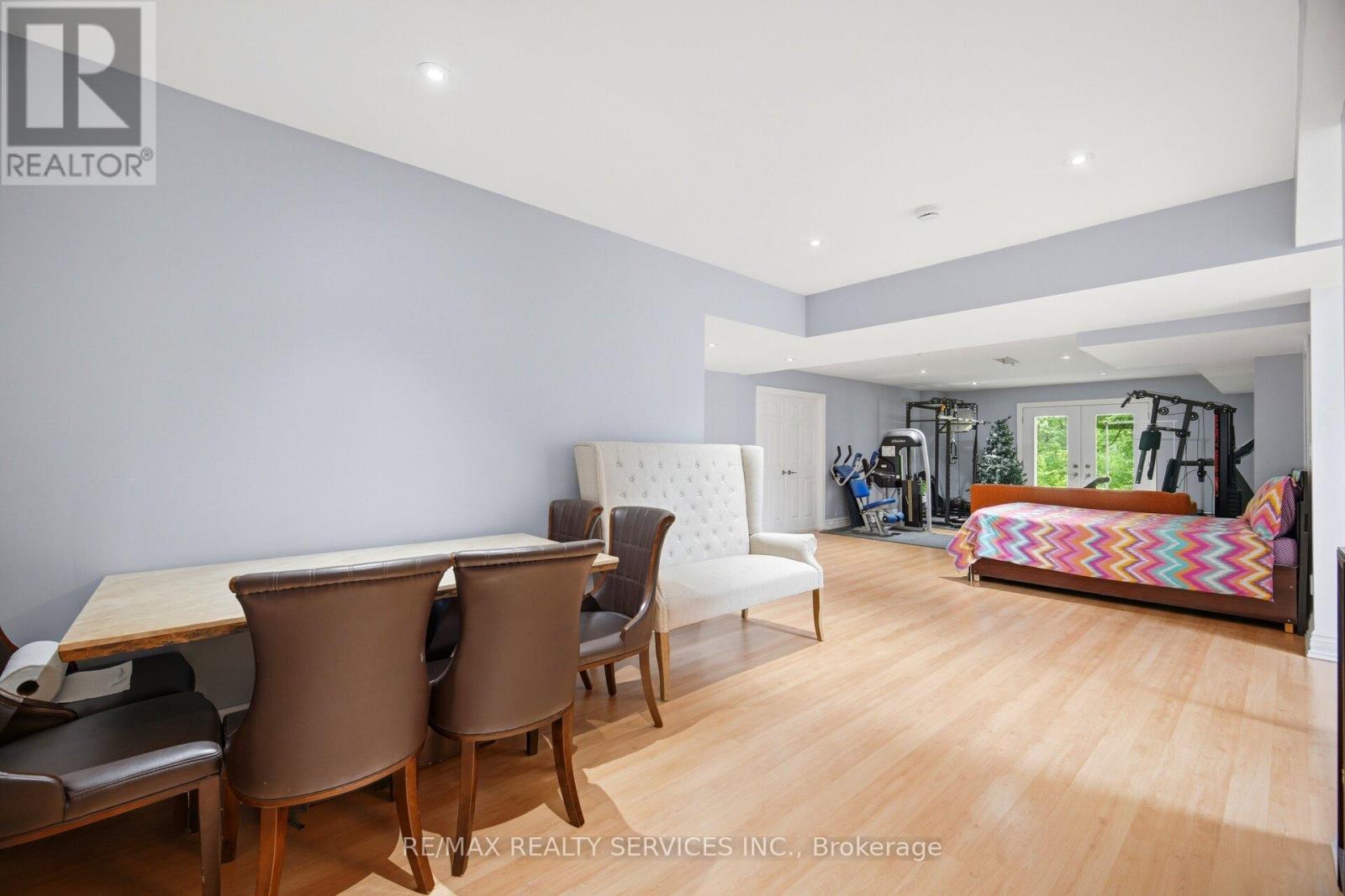 3 VALLEY HILL DRIVE - 35