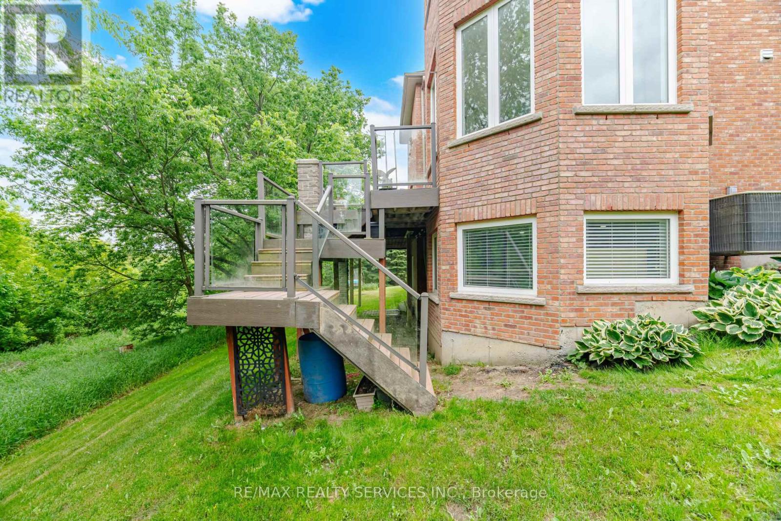 3 VALLEY HILL DRIVE - 45