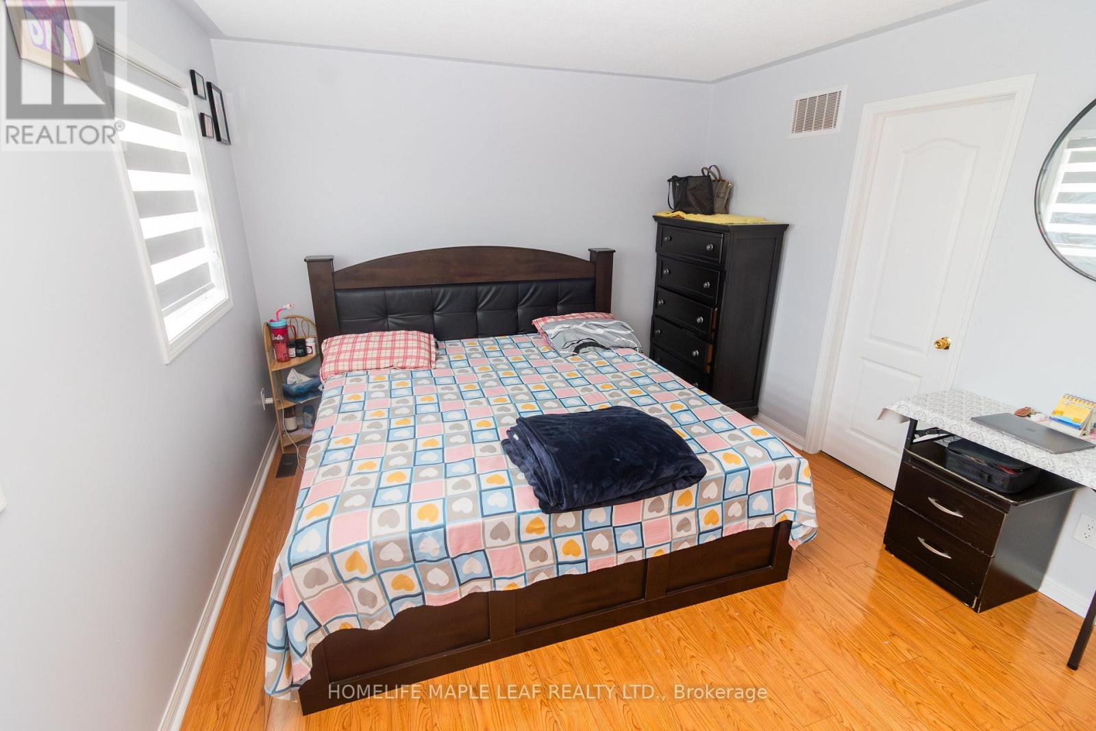 19 PENSTOCK STREET - 28