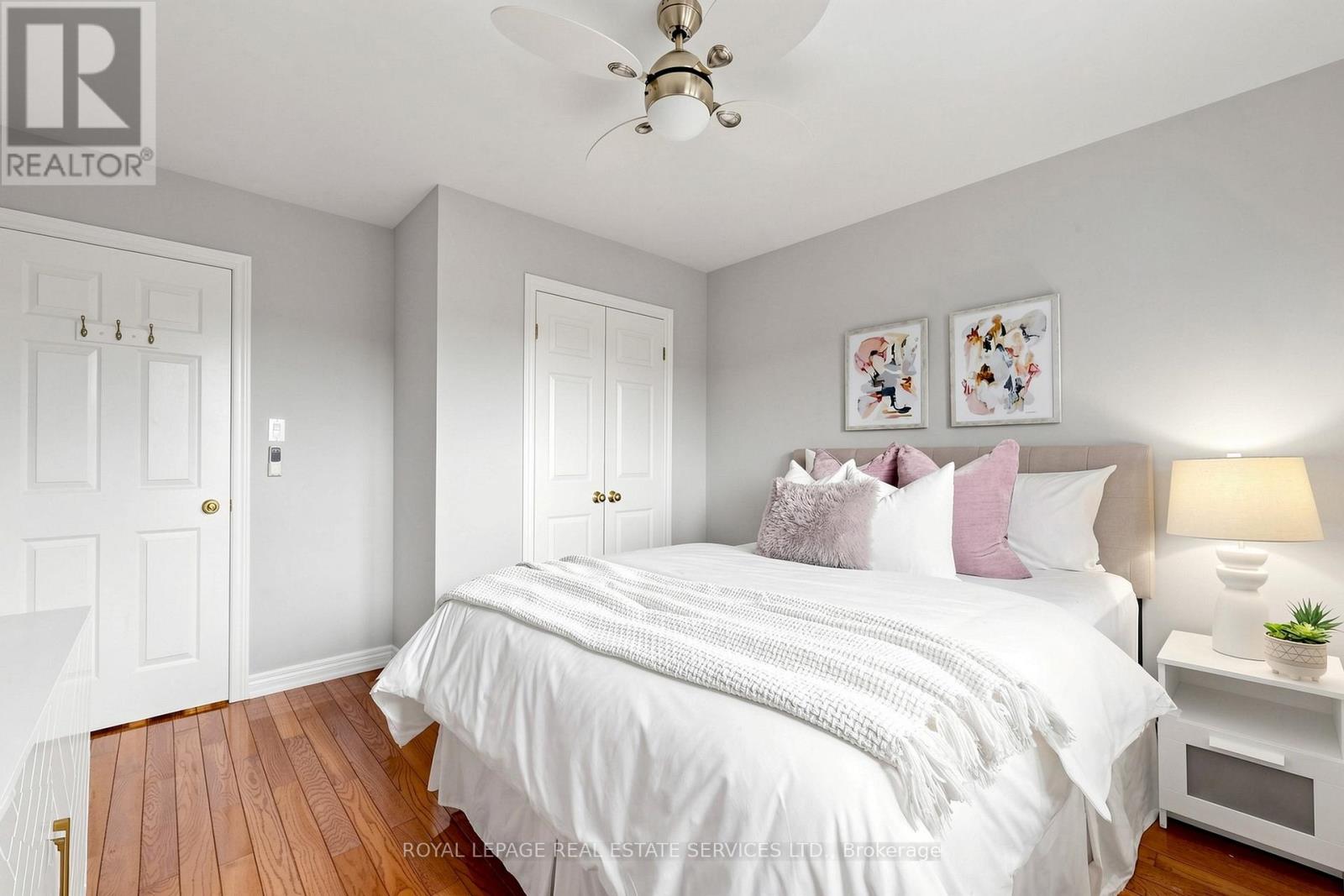 256 EARLSCOURT AVENUE - 19