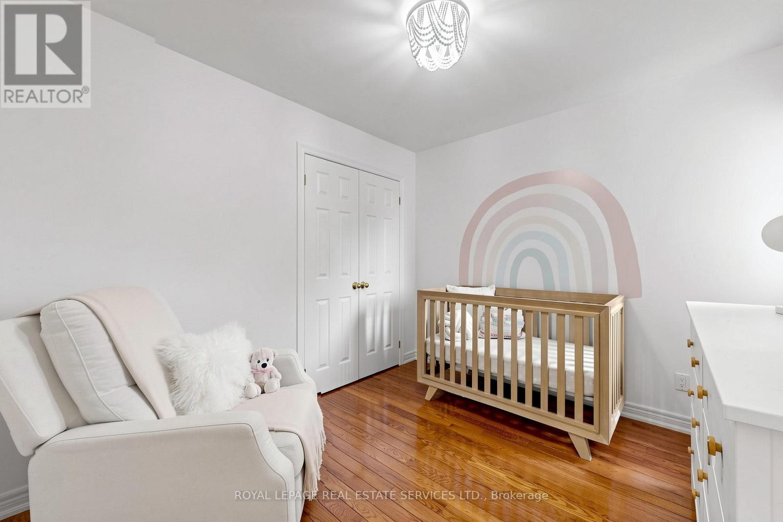 256 EARLSCOURT AVENUE - 21