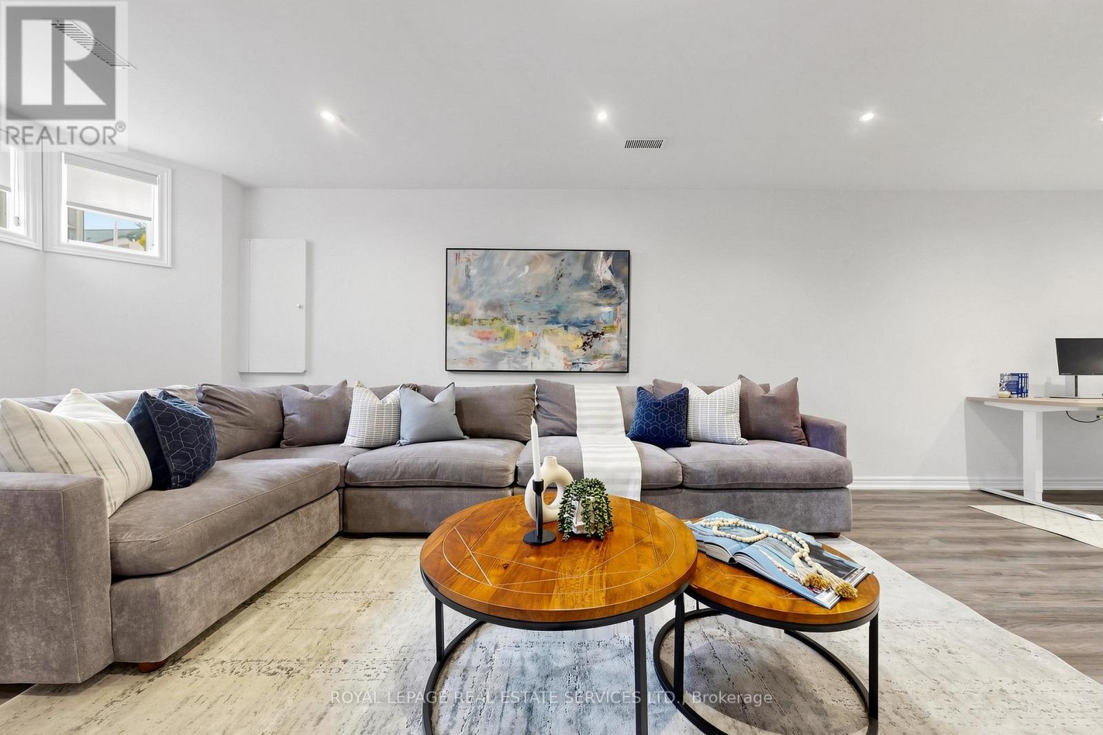 256 EARLSCOURT AVENUE - 24