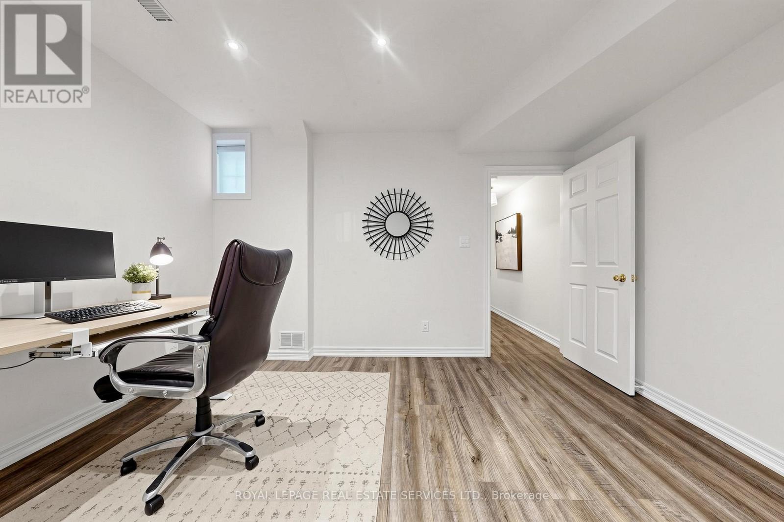256 EARLSCOURT AVENUE - 29
