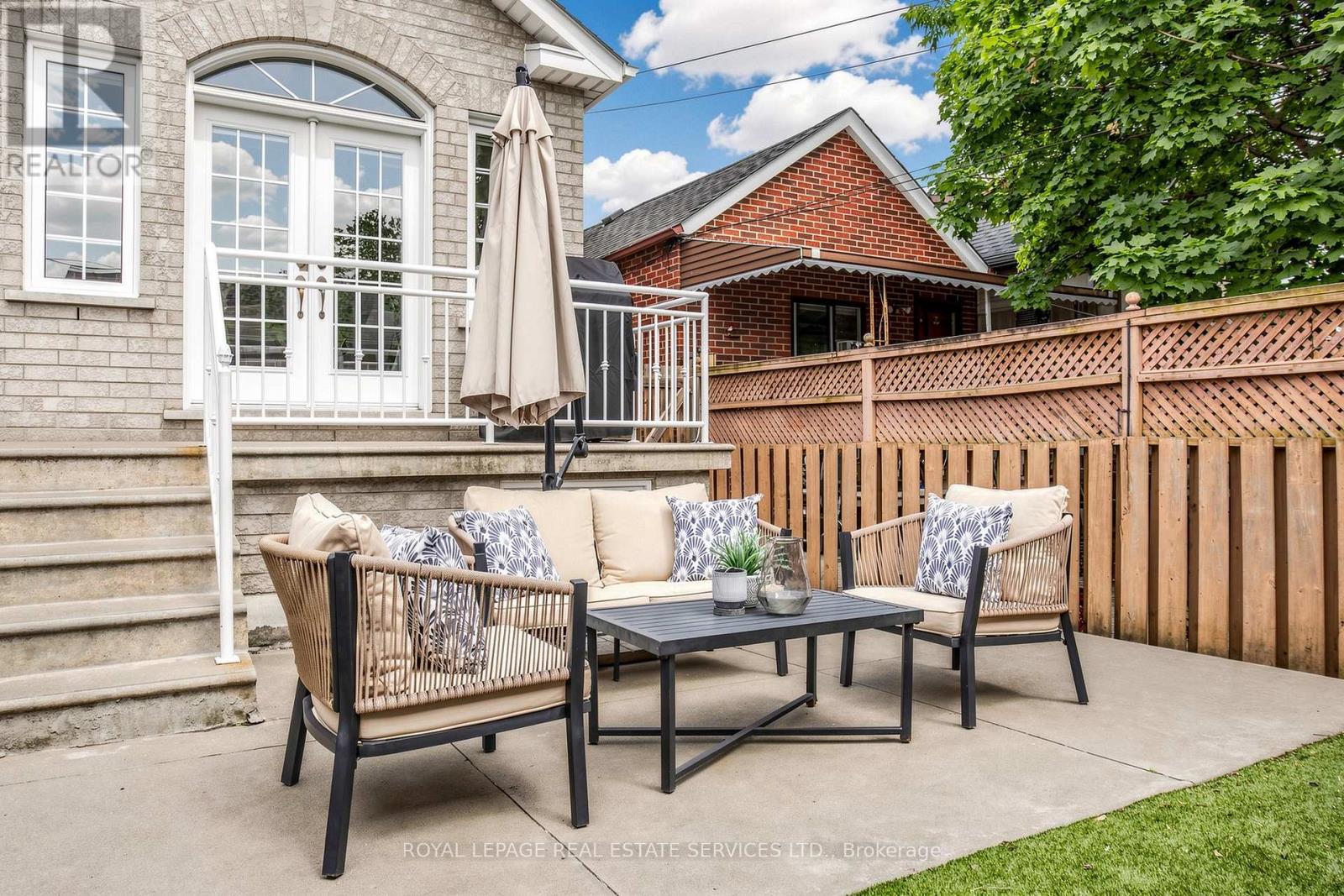 256 EARLSCOURT AVENUE - 32