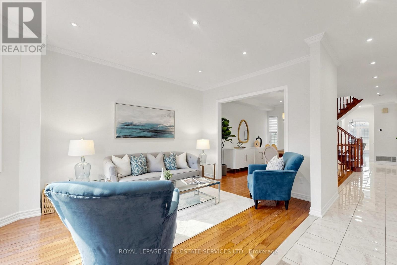 256 EARLSCOURT AVENUE - 5
