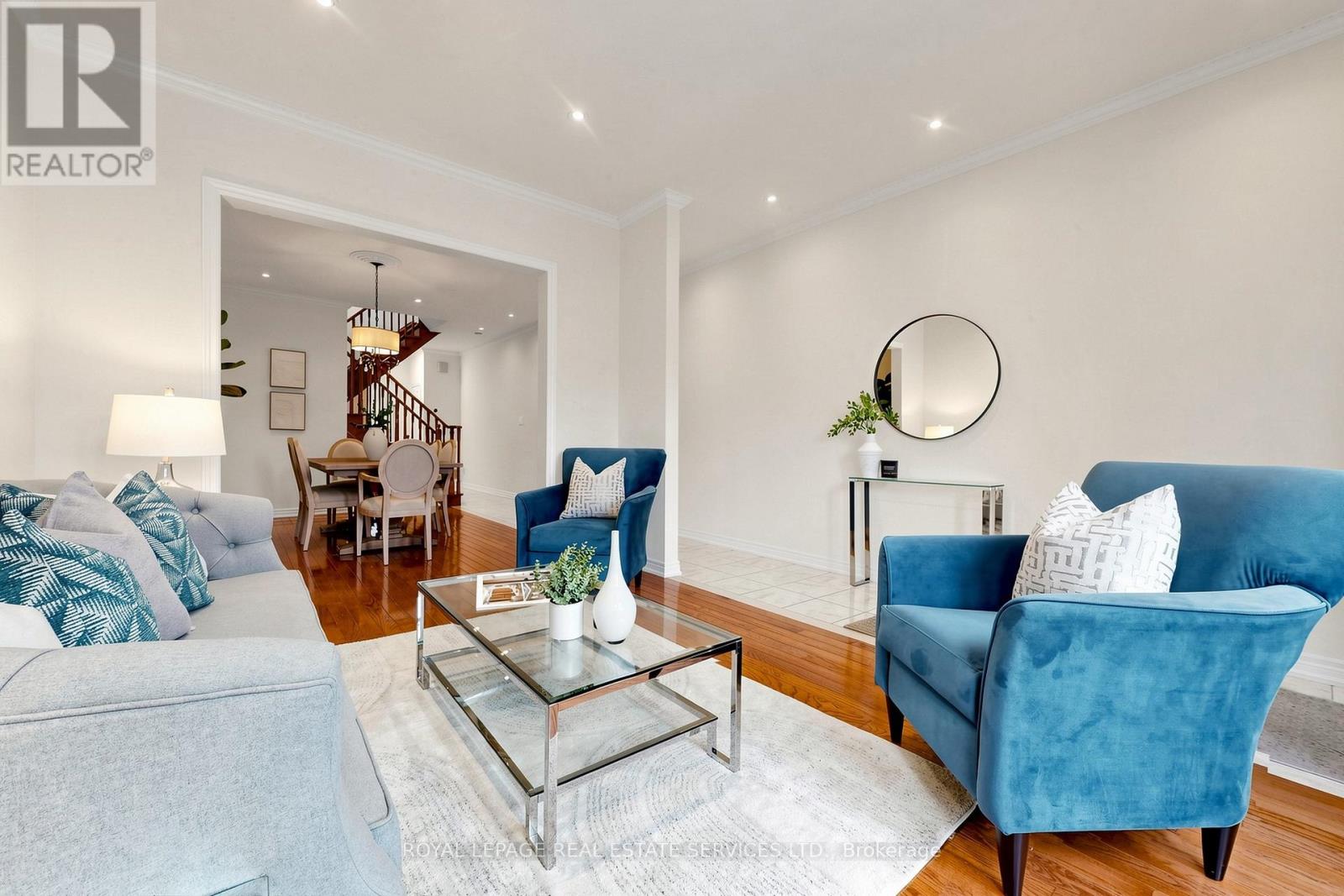 256 EARLSCOURT AVENUE - 6