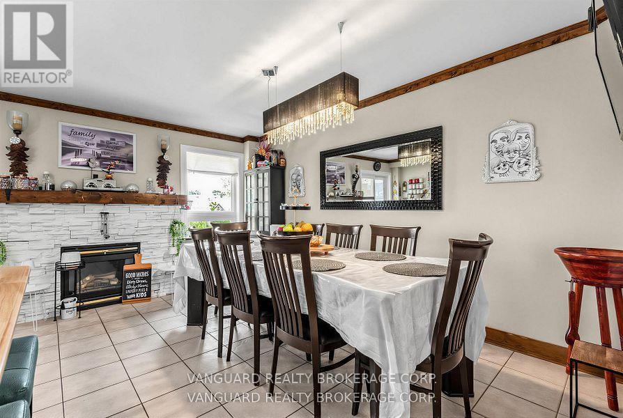 111 GRAPEVINE ROAD - 13