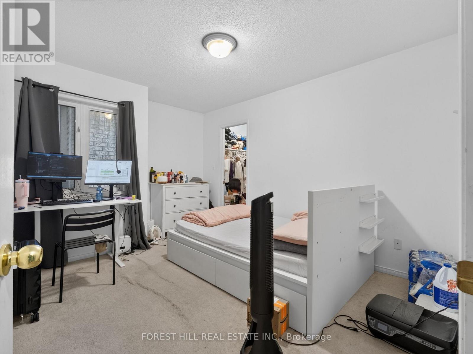 4 EVELYN WIGGINS DRIVE - 11