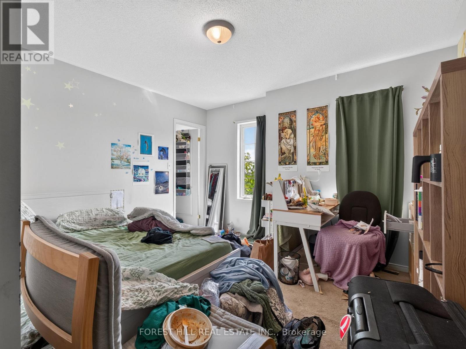 4 EVELYN WIGGINS DRIVE - 12