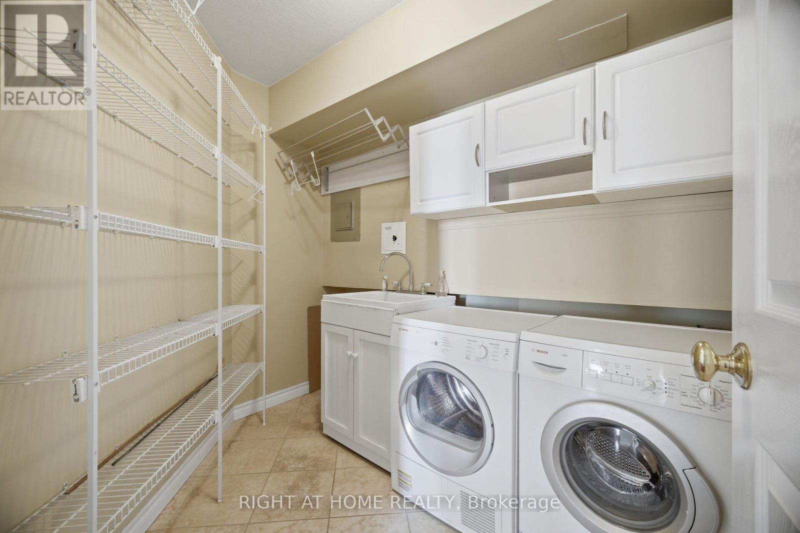 #1104 5280 LAKESHORE ROAD - 32
