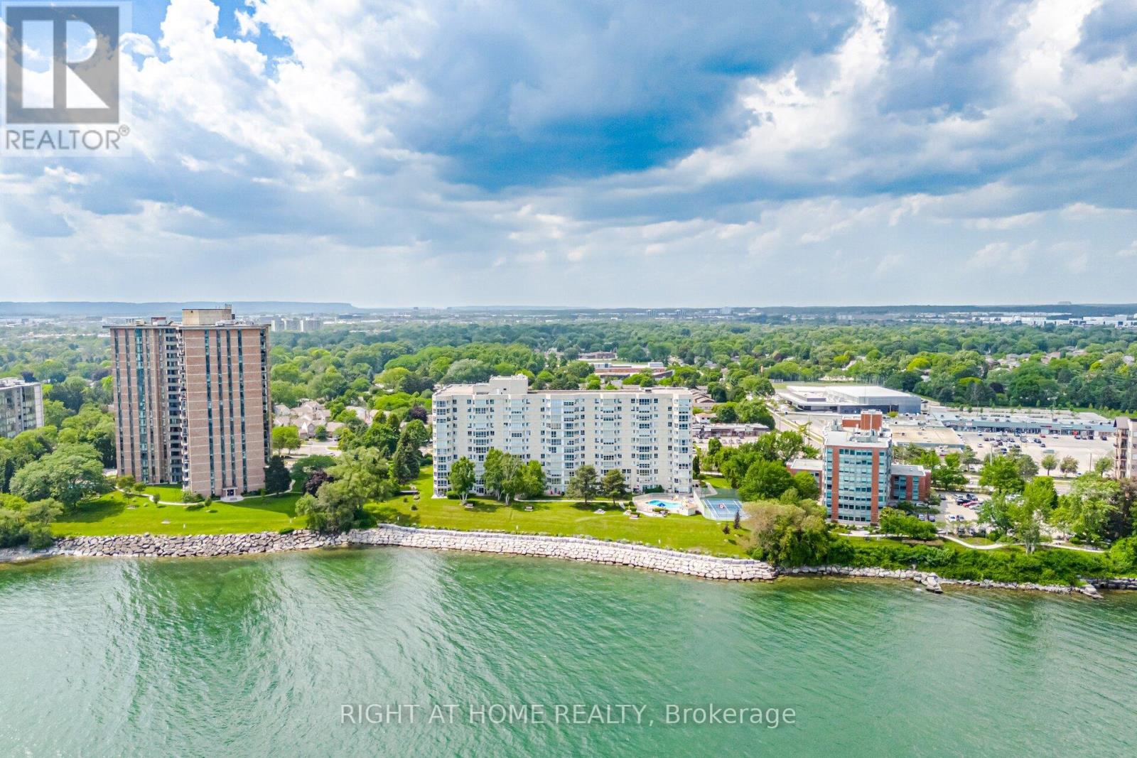 #1104 5280 LAKESHORE ROAD - 36