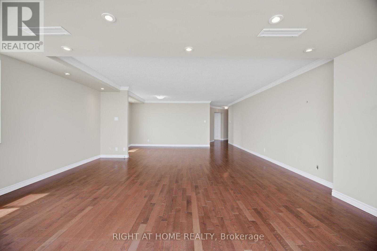 #1104 5280 LAKESHORE ROAD - 9