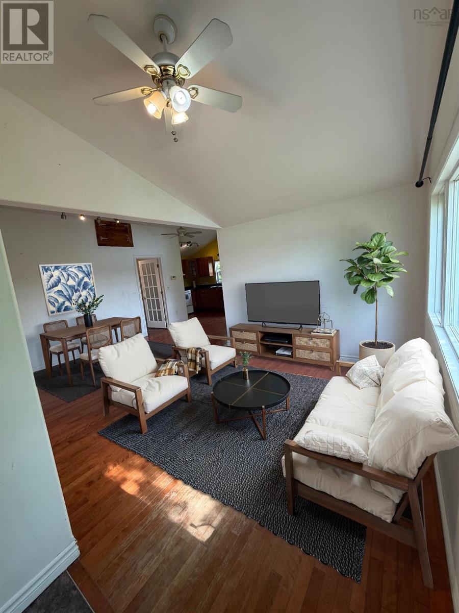 2618 2 Highway - 3
