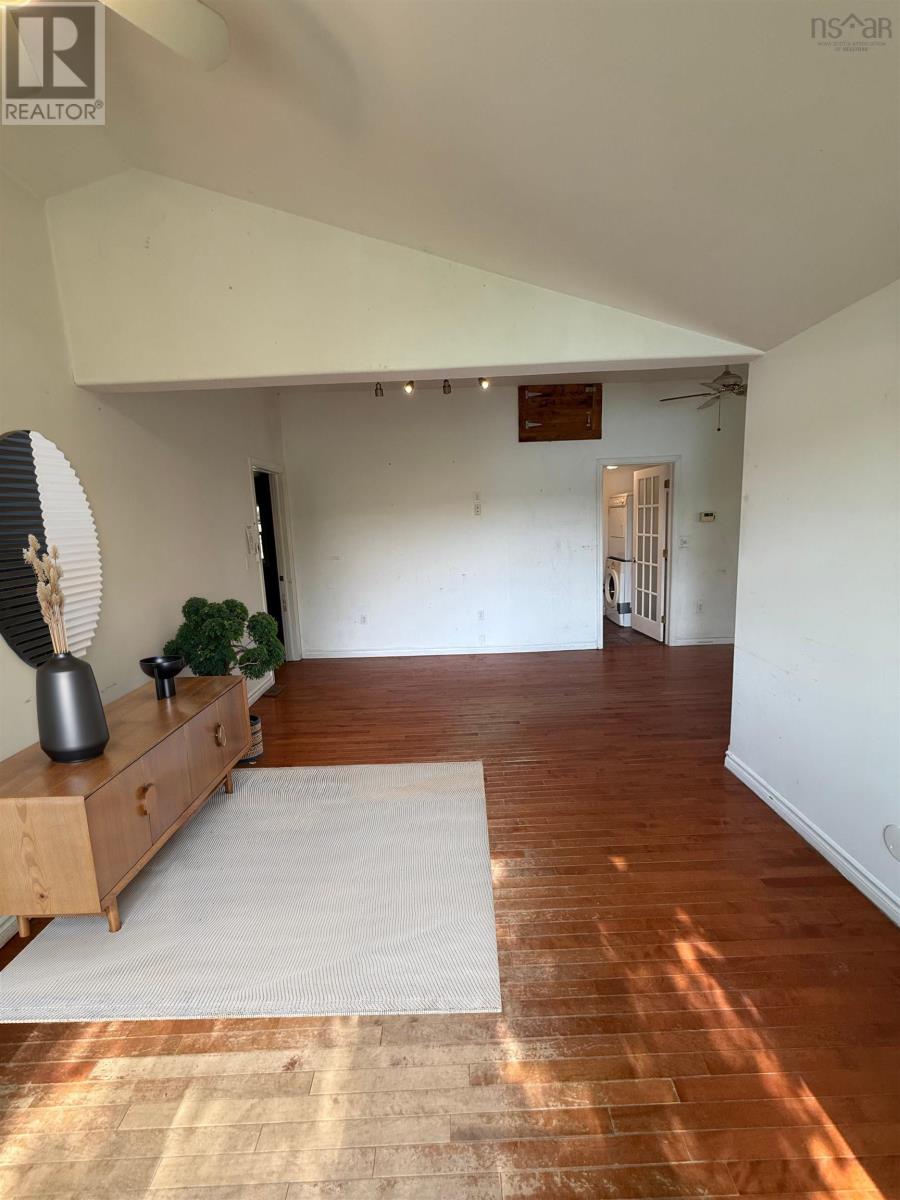 2618 2 Highway - 5