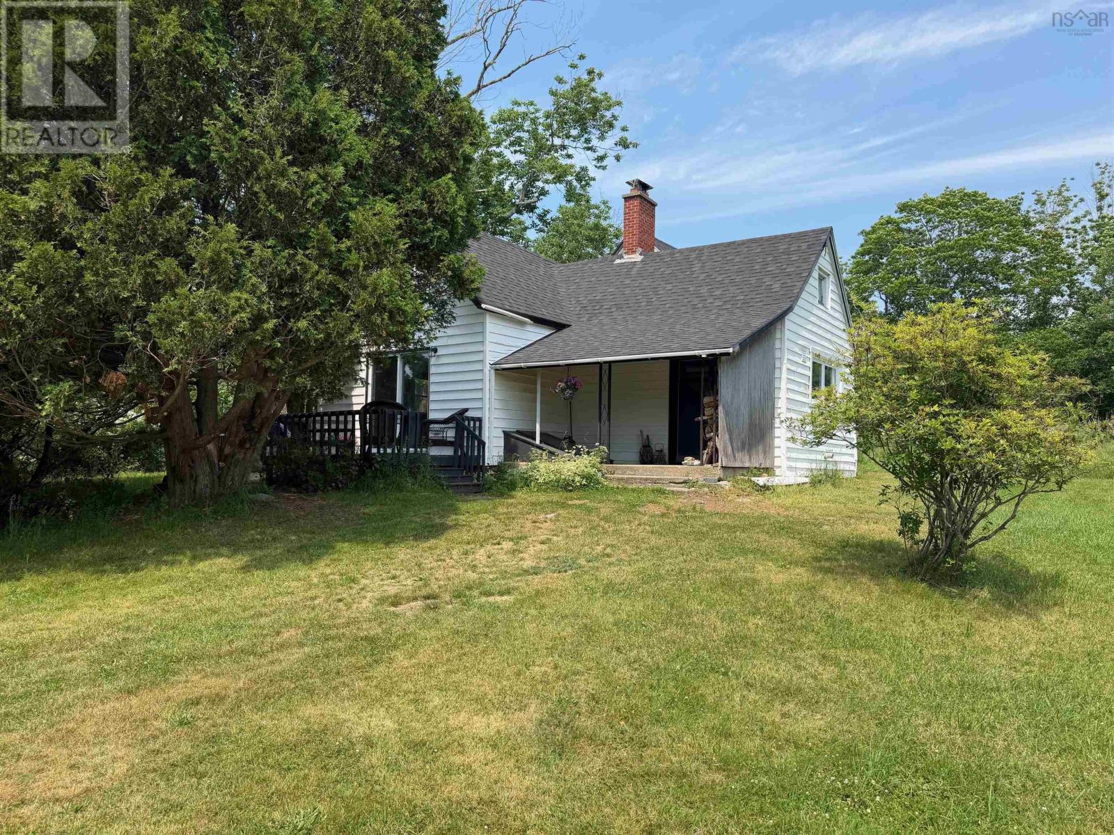 2956 Highway 203 - 2