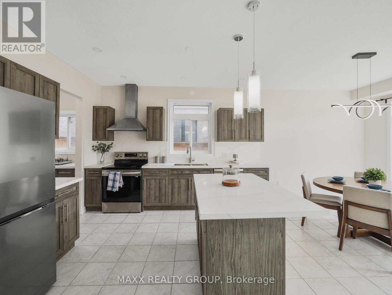 9354 SHOVELLER DRIVE - 10