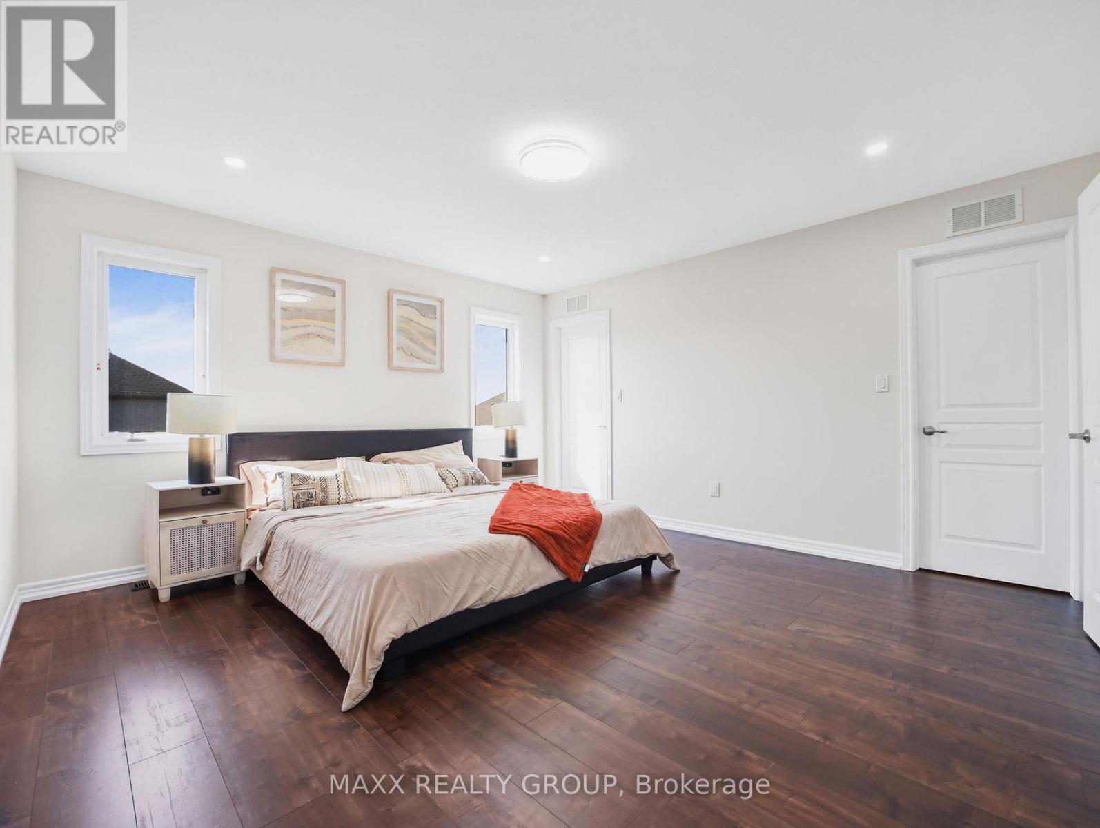 9354 SHOVELLER DRIVE - 26