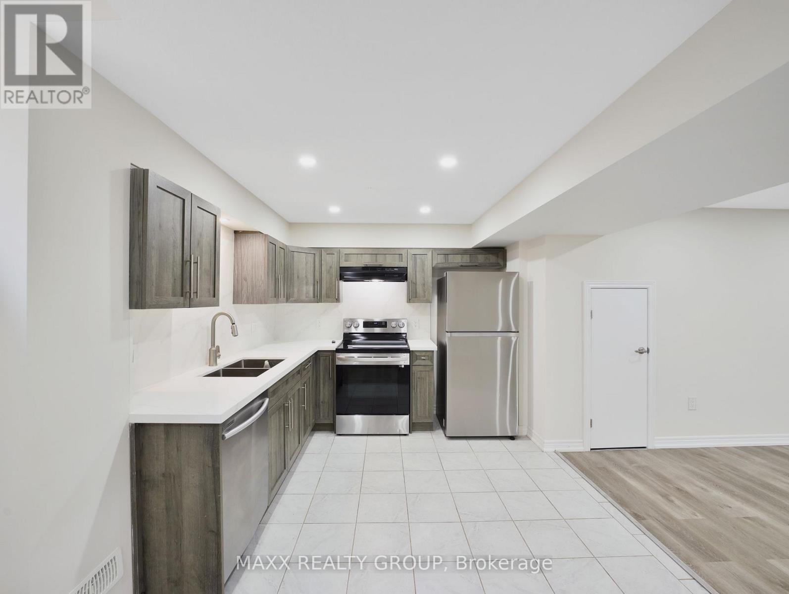 9354 SHOVELLER DRIVE - Image 40