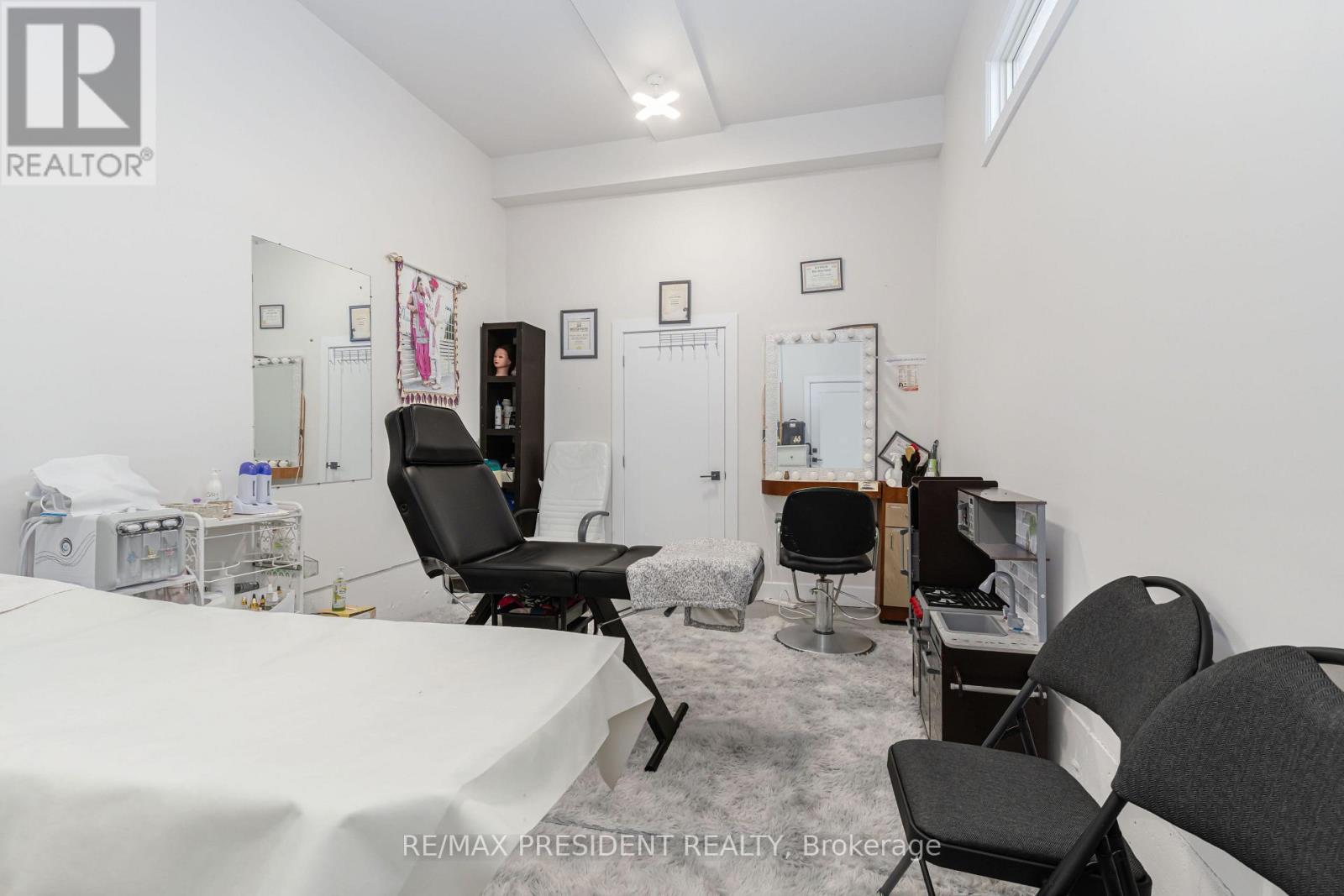 2217 WATEROAK DRIVE - 32