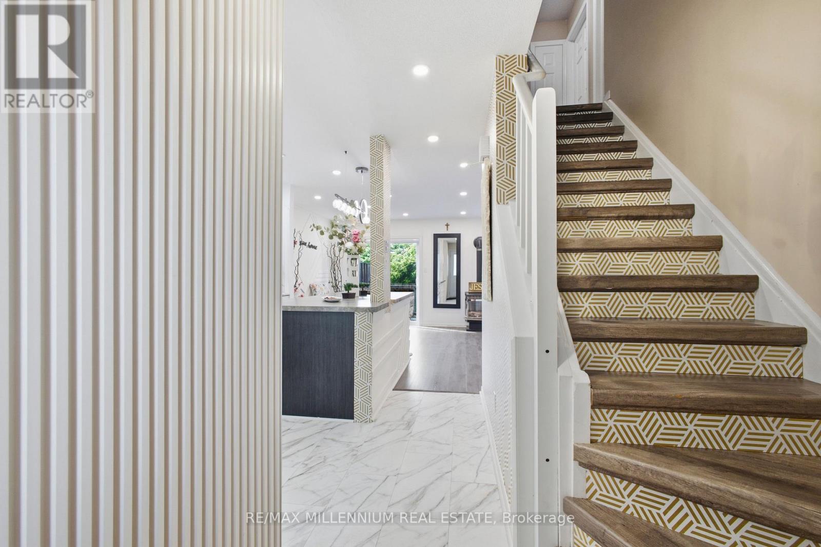 #2 65 SCOTT STREET - 12