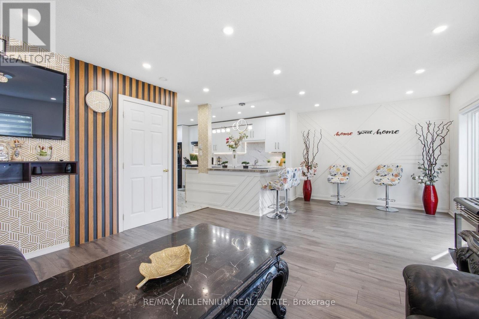#2 65 SCOTT STREET - 3