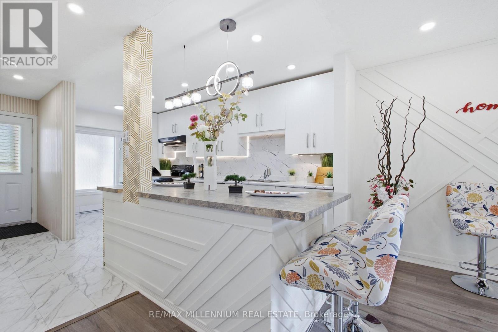 #2 65 SCOTT STREET - 7