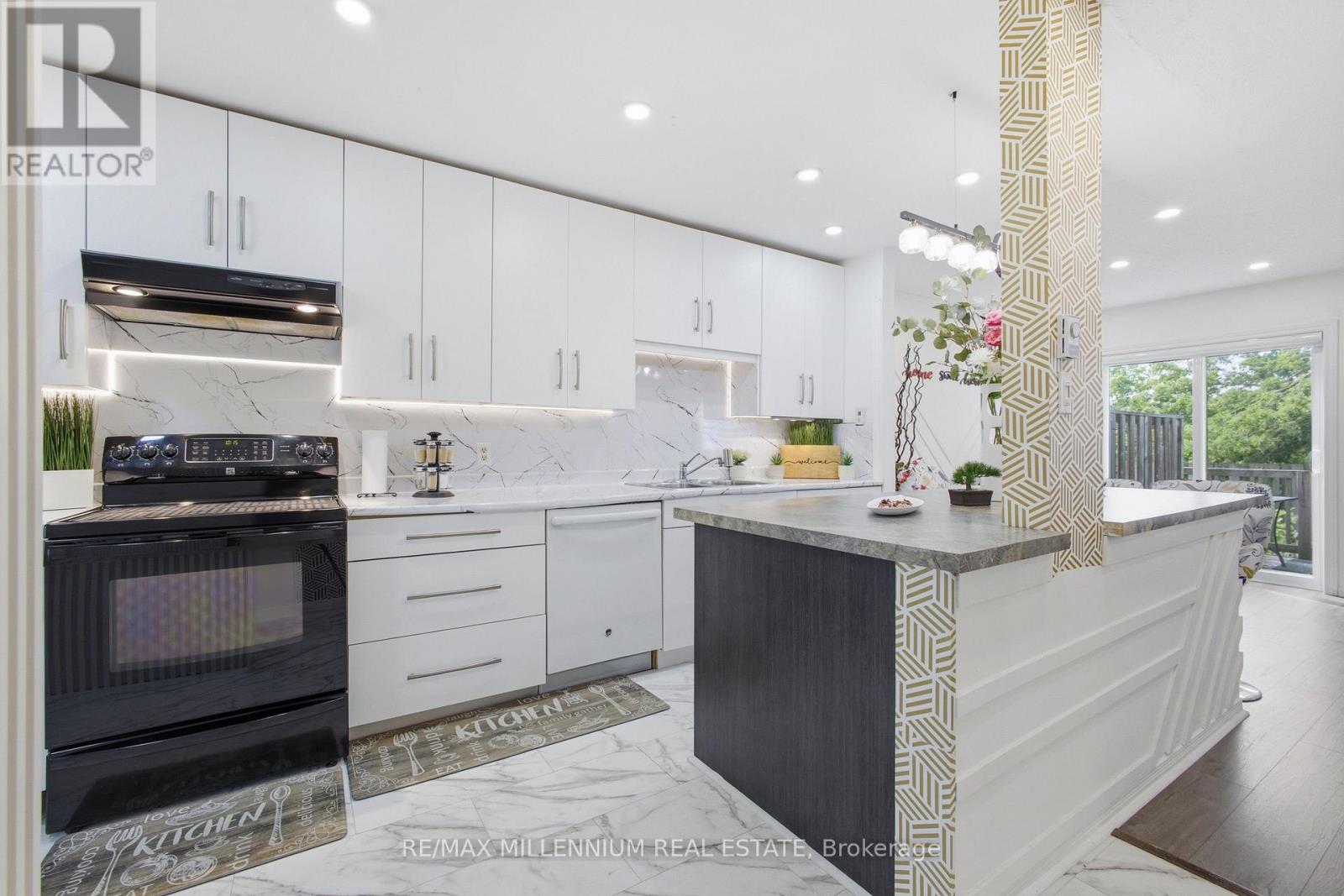#2 65 SCOTT STREET - 8