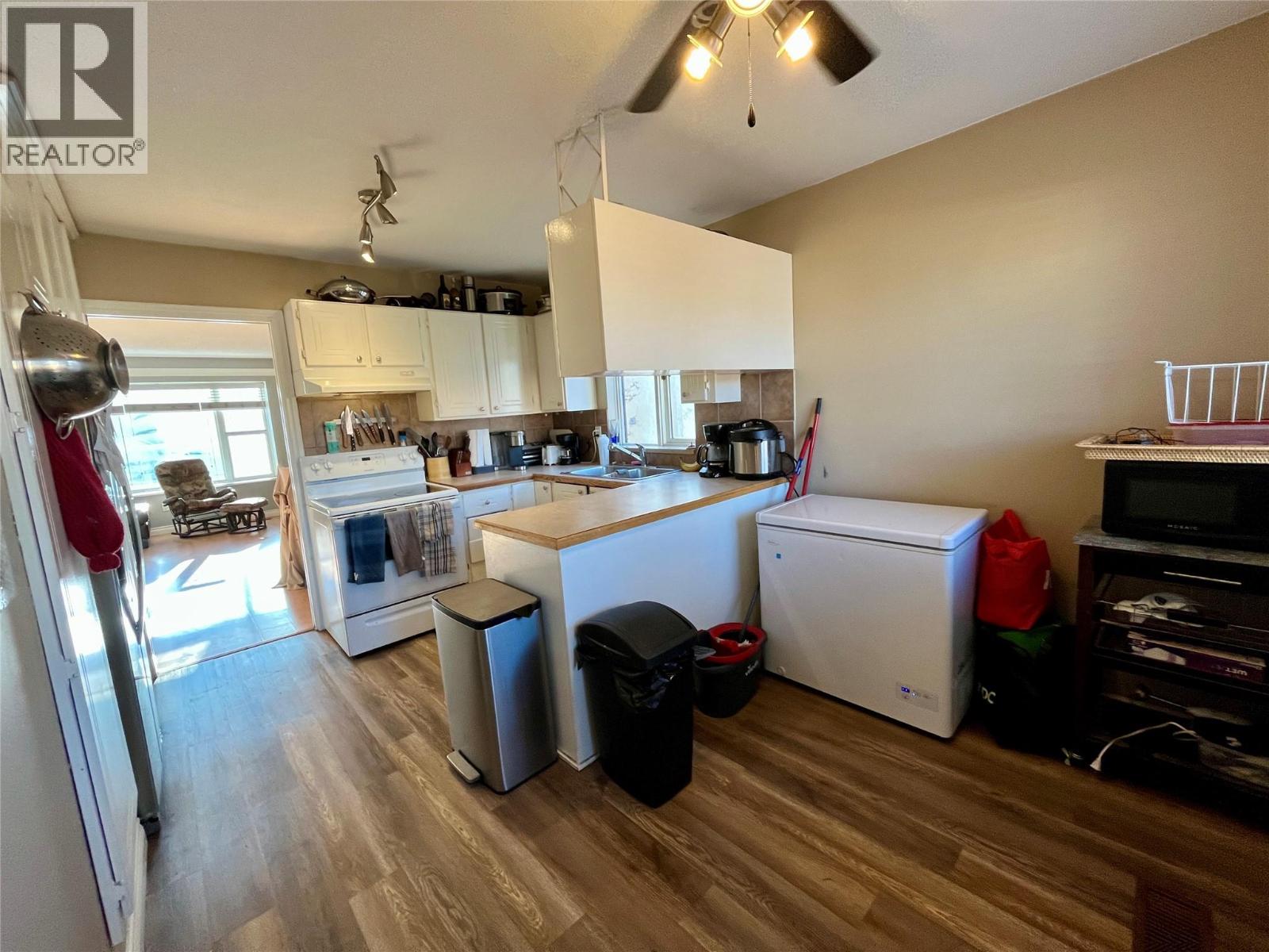 128 Peace River Crescent - 10