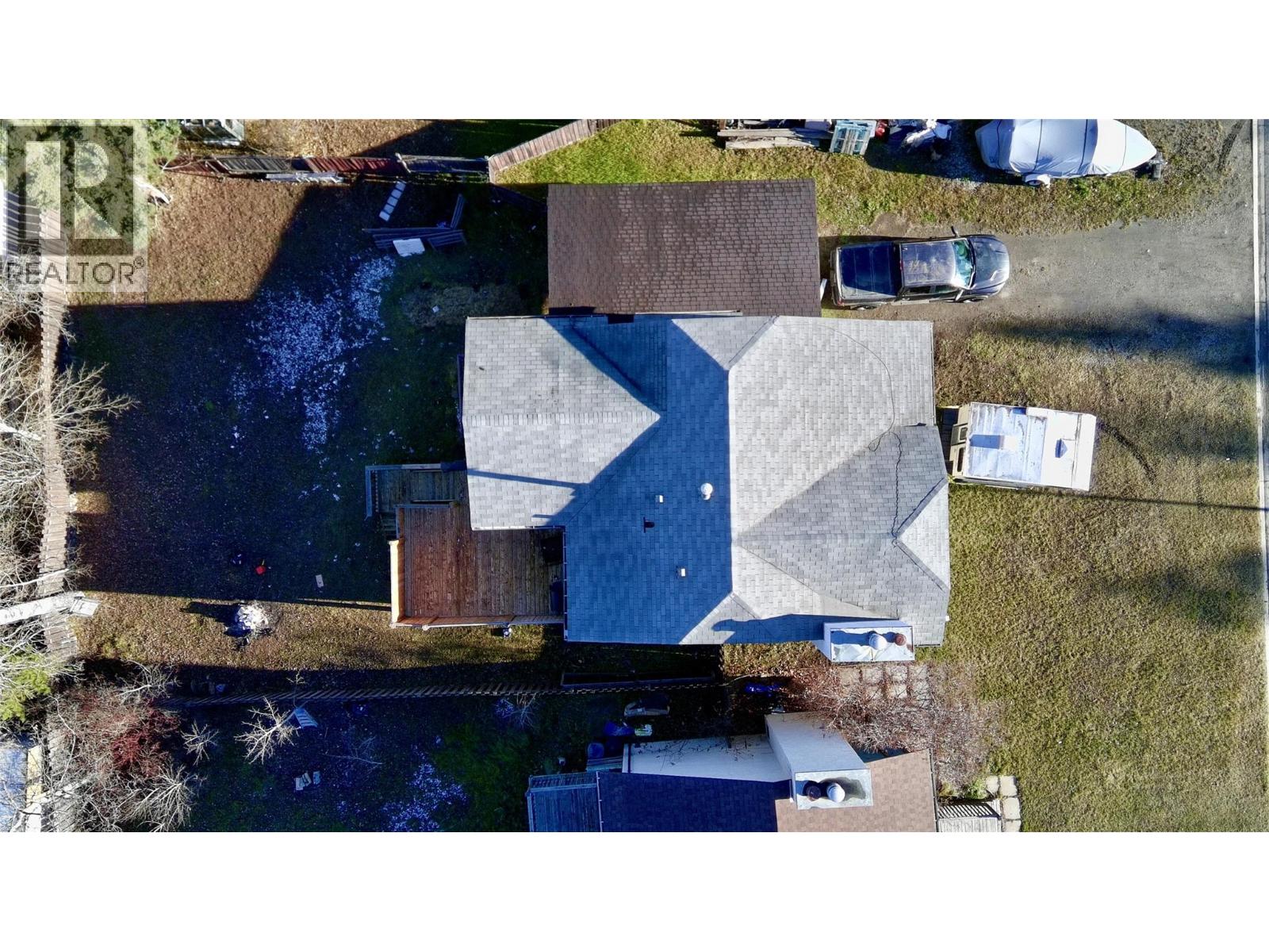 128 Peace River Crescent - 2