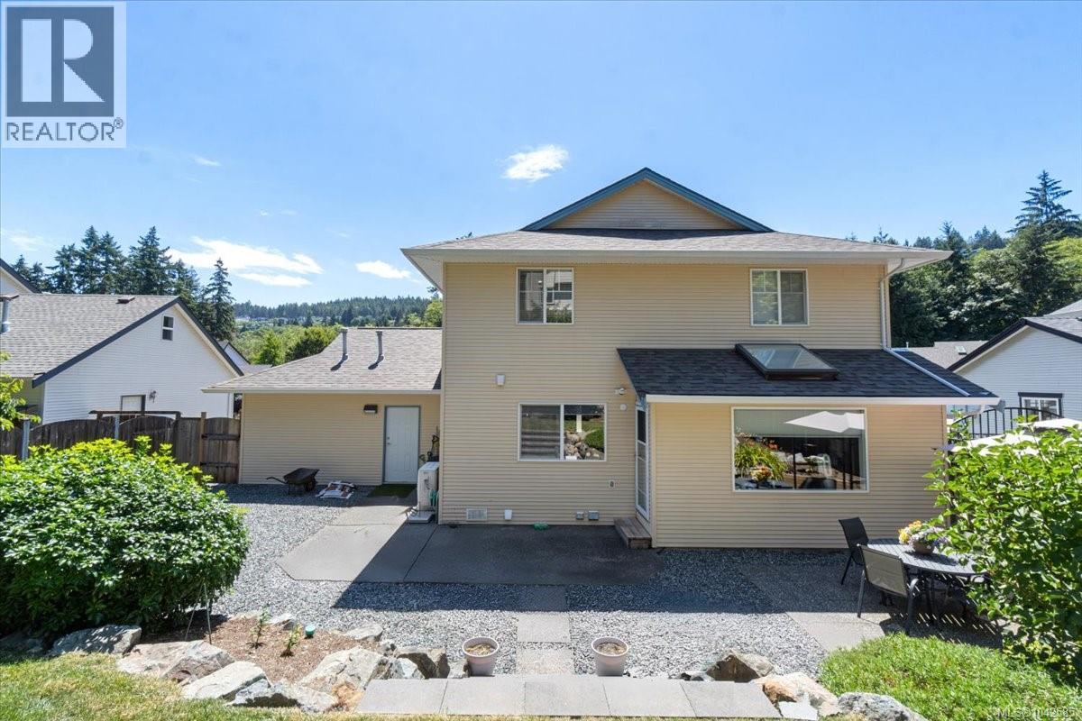 4938 Hartwig Cres - 40