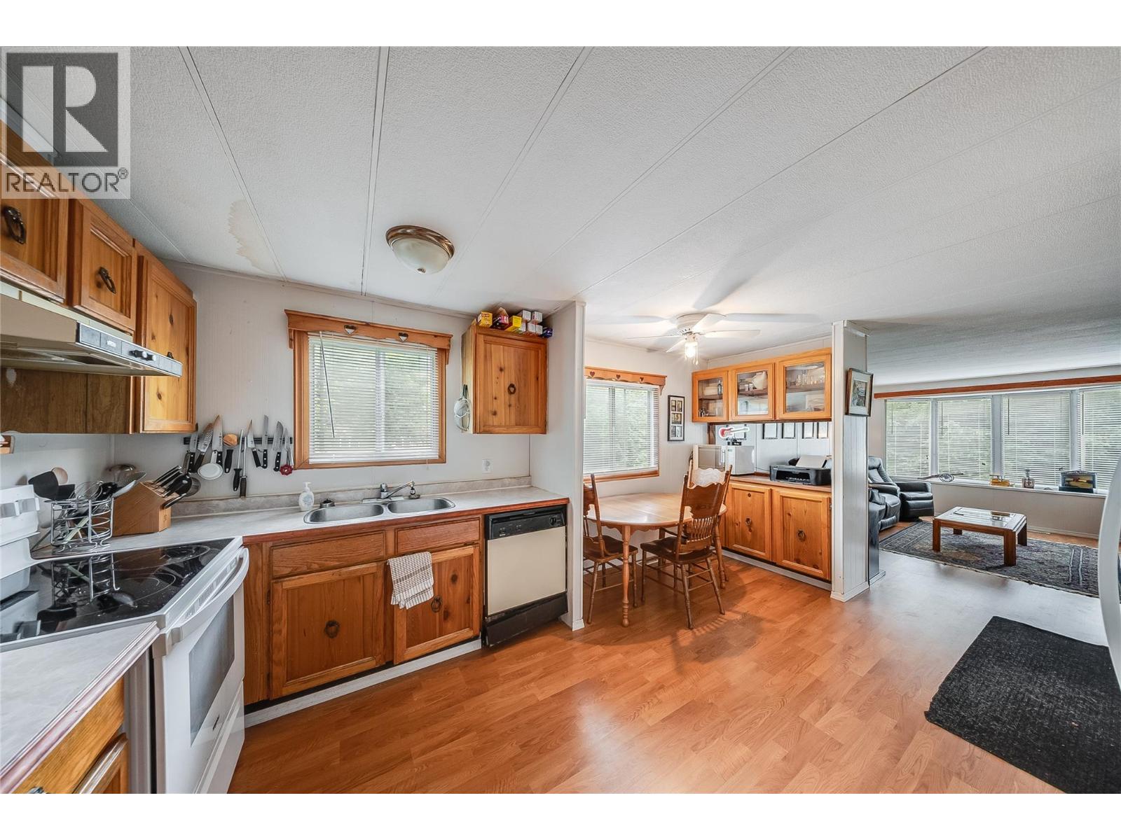 304 103 Street - 54