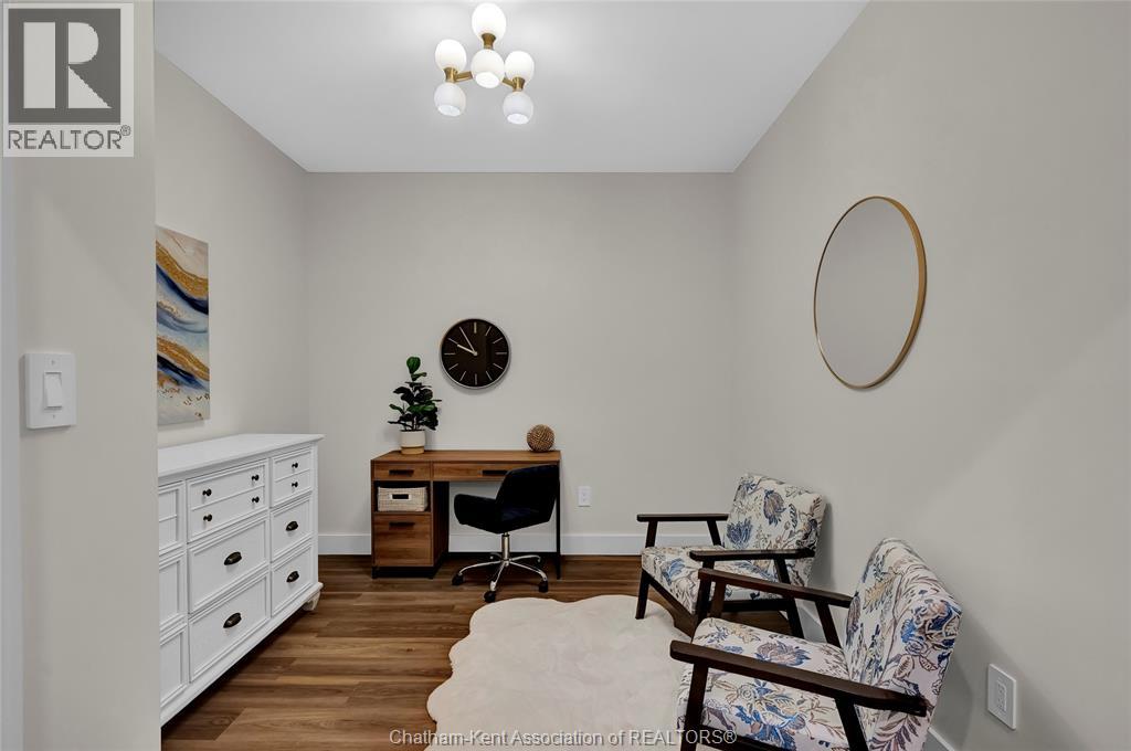 12 Mill STREET West Unit# 407, Tilbury — photo 3