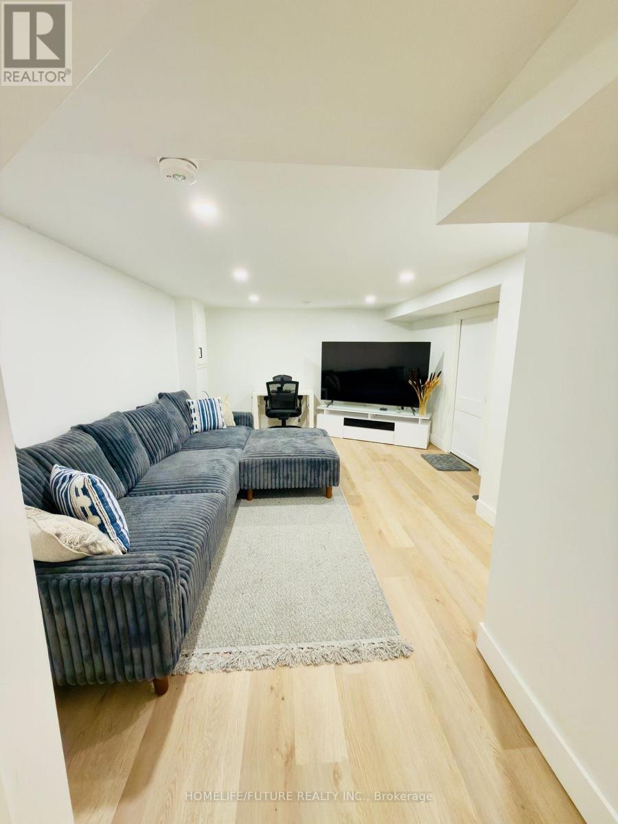 #51 51 PAULANDER DRIVE - 19