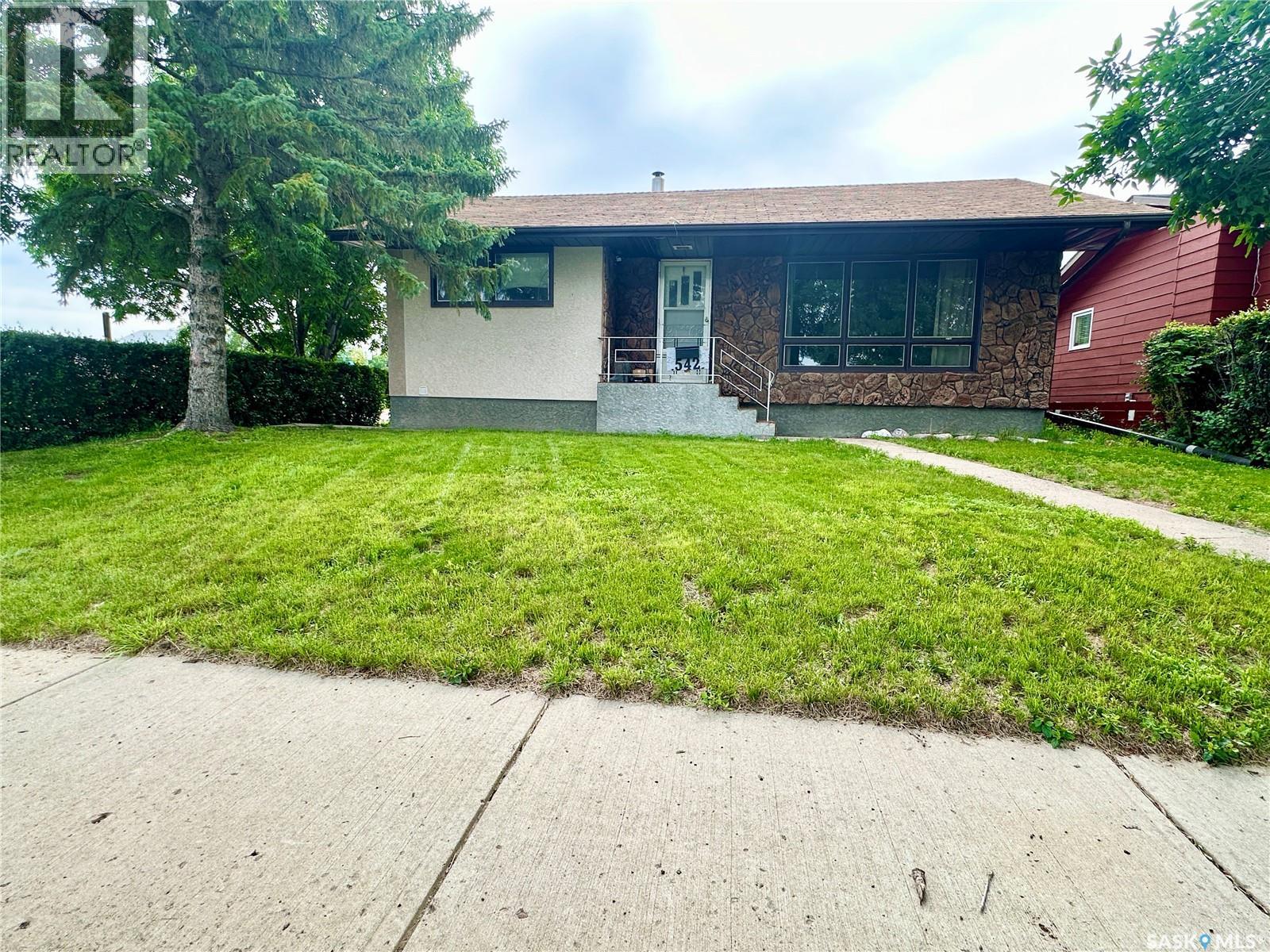 542 Elizabeth STREET - 1