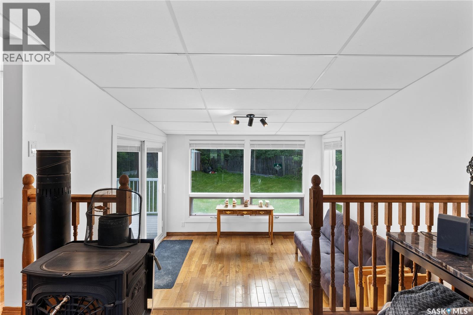 342 4th STREET E - 15