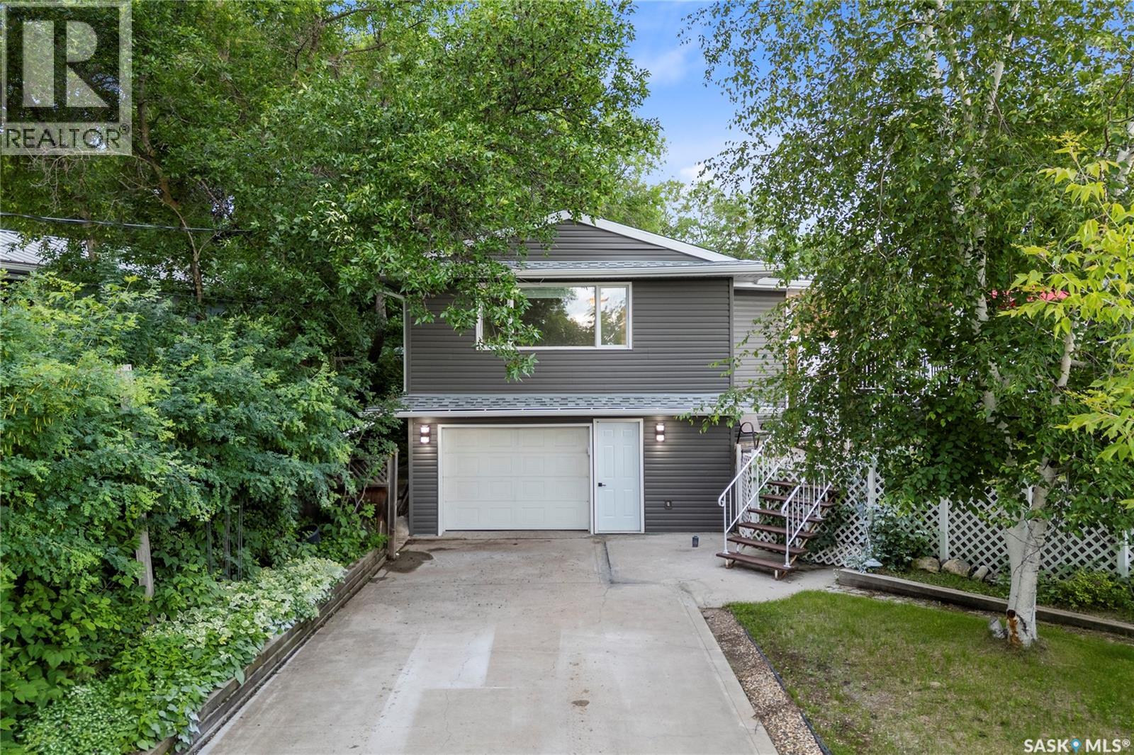 342 4th STREET E - 2