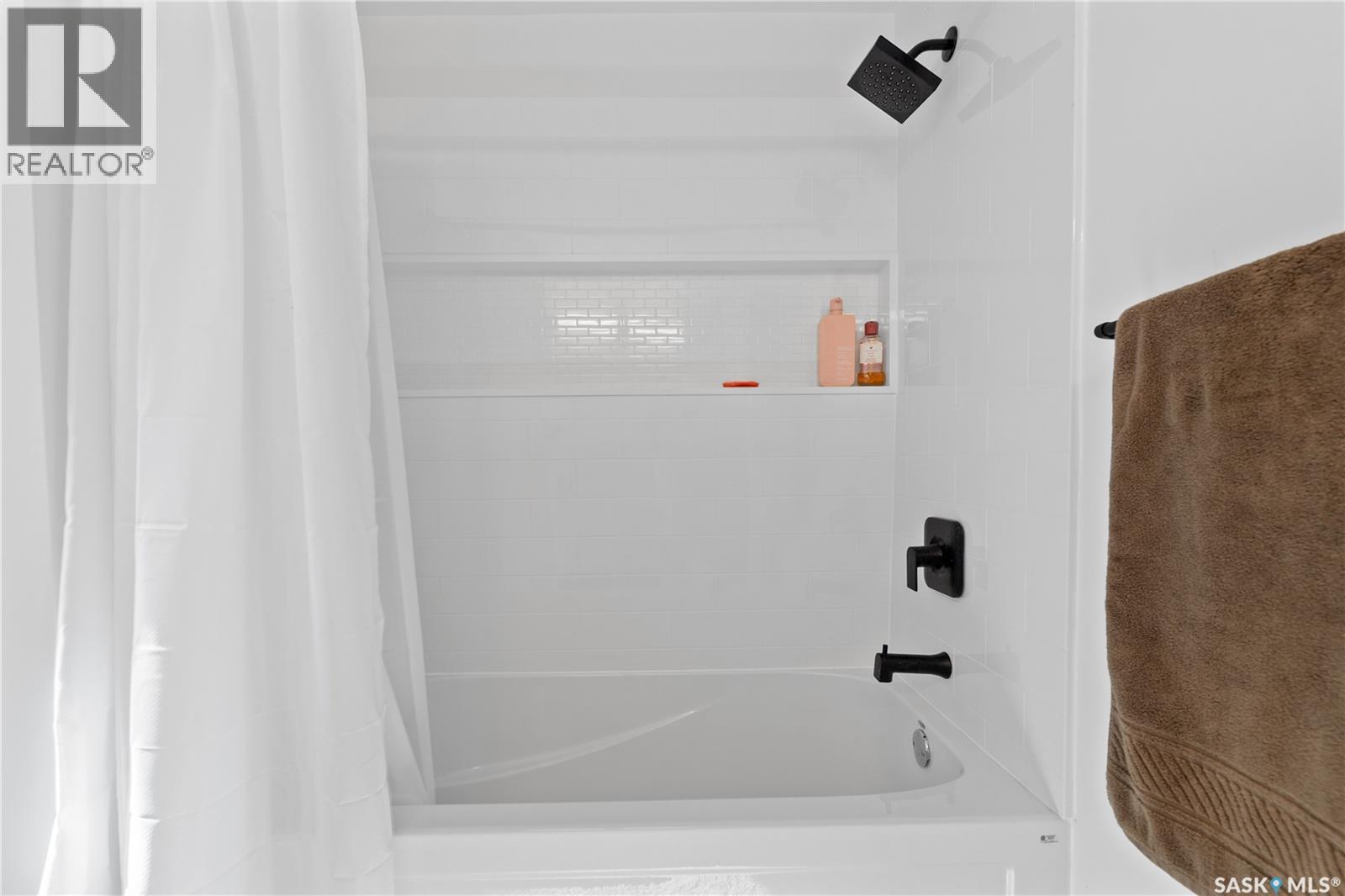 342 4th STREET E - 27