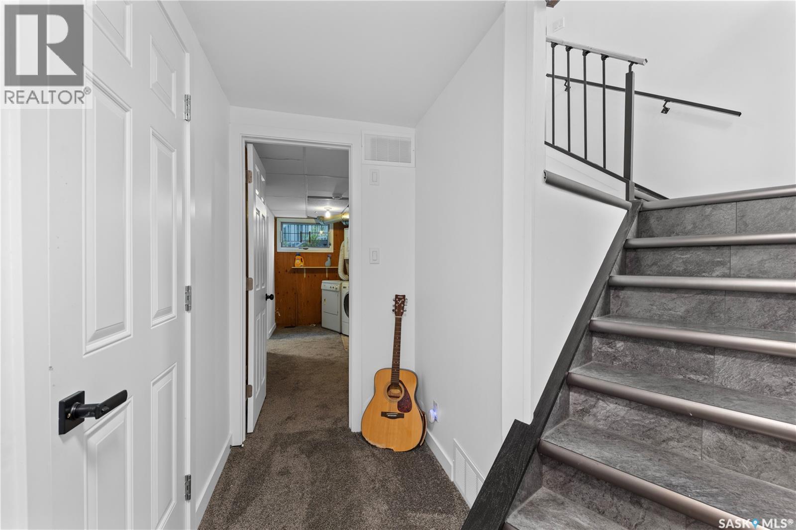 342 4th STREET E - 28