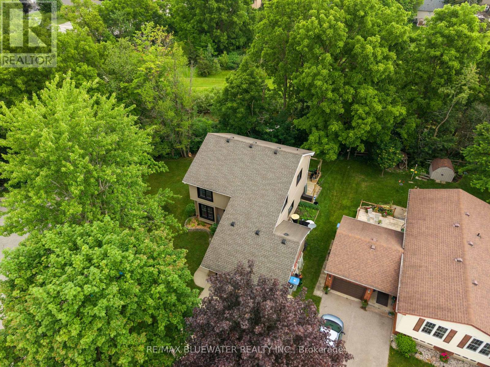 177 TORONTO STREET - 34