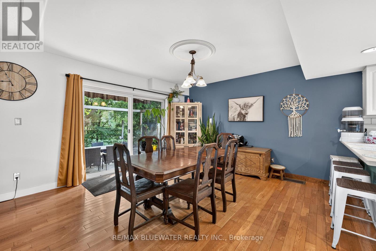 177 TORONTO STREET - 8
