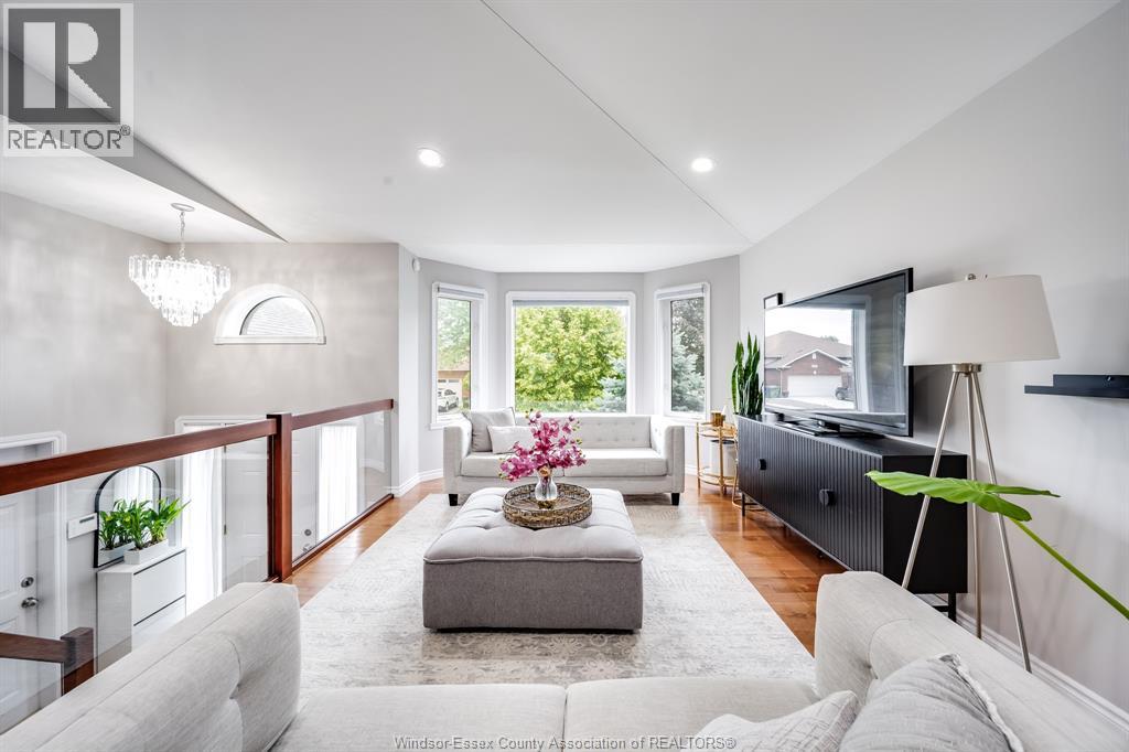 1409 KATELLA AVENUE - 6