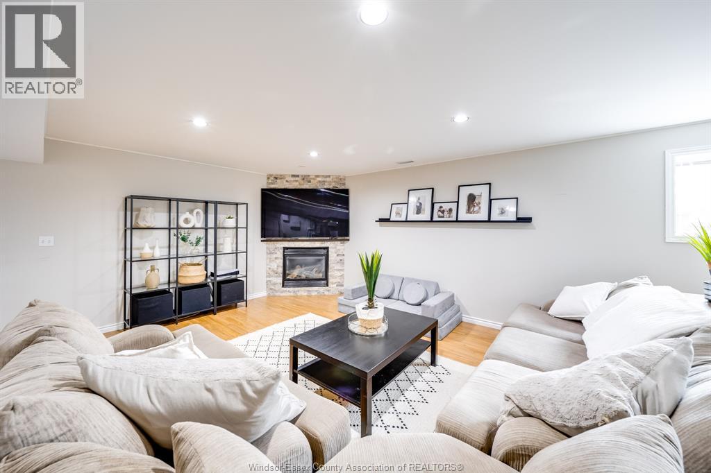 1409 KATELLA AVENUE - 26