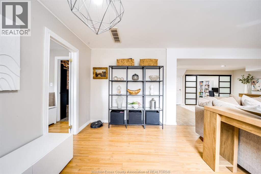 1409 KATELLA AVENUE - 34