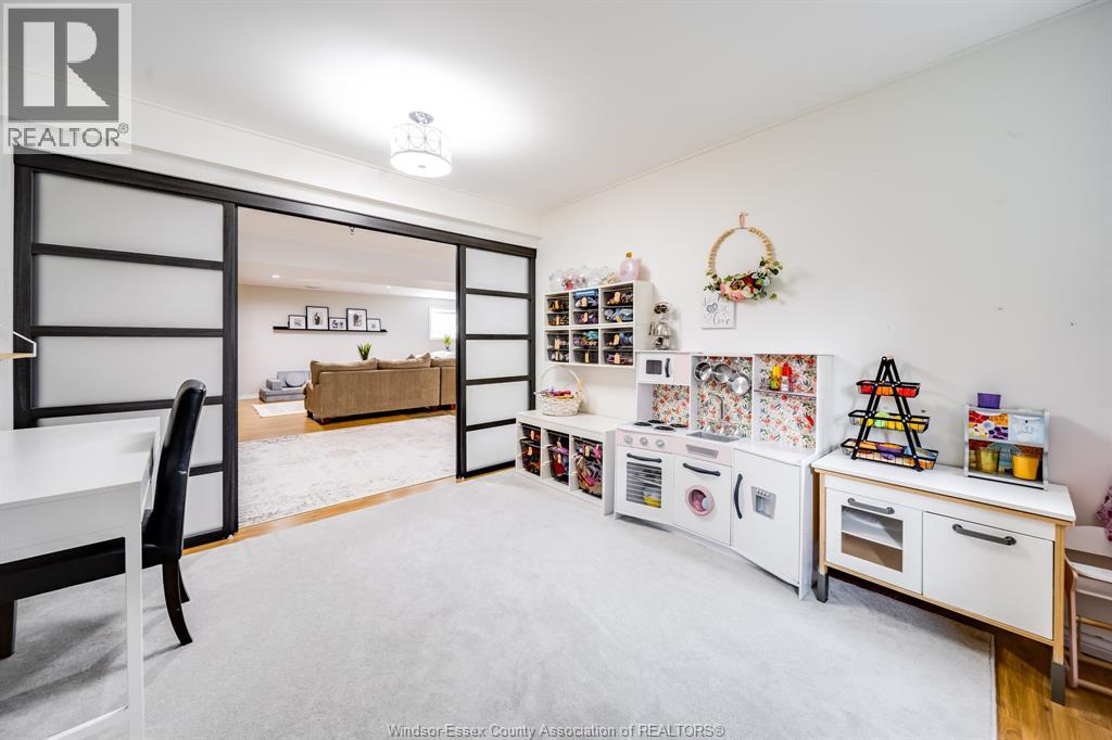1409 KATELLA AVENUE - 37