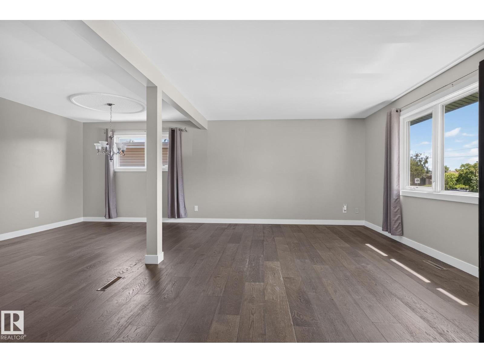6704 94A AV NW - 3
