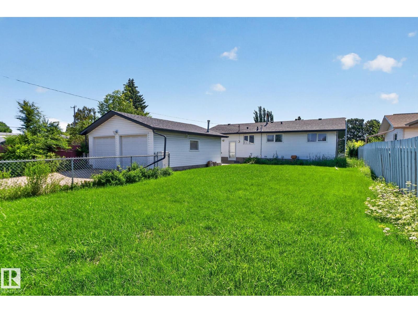6704 94A AV NW - 25