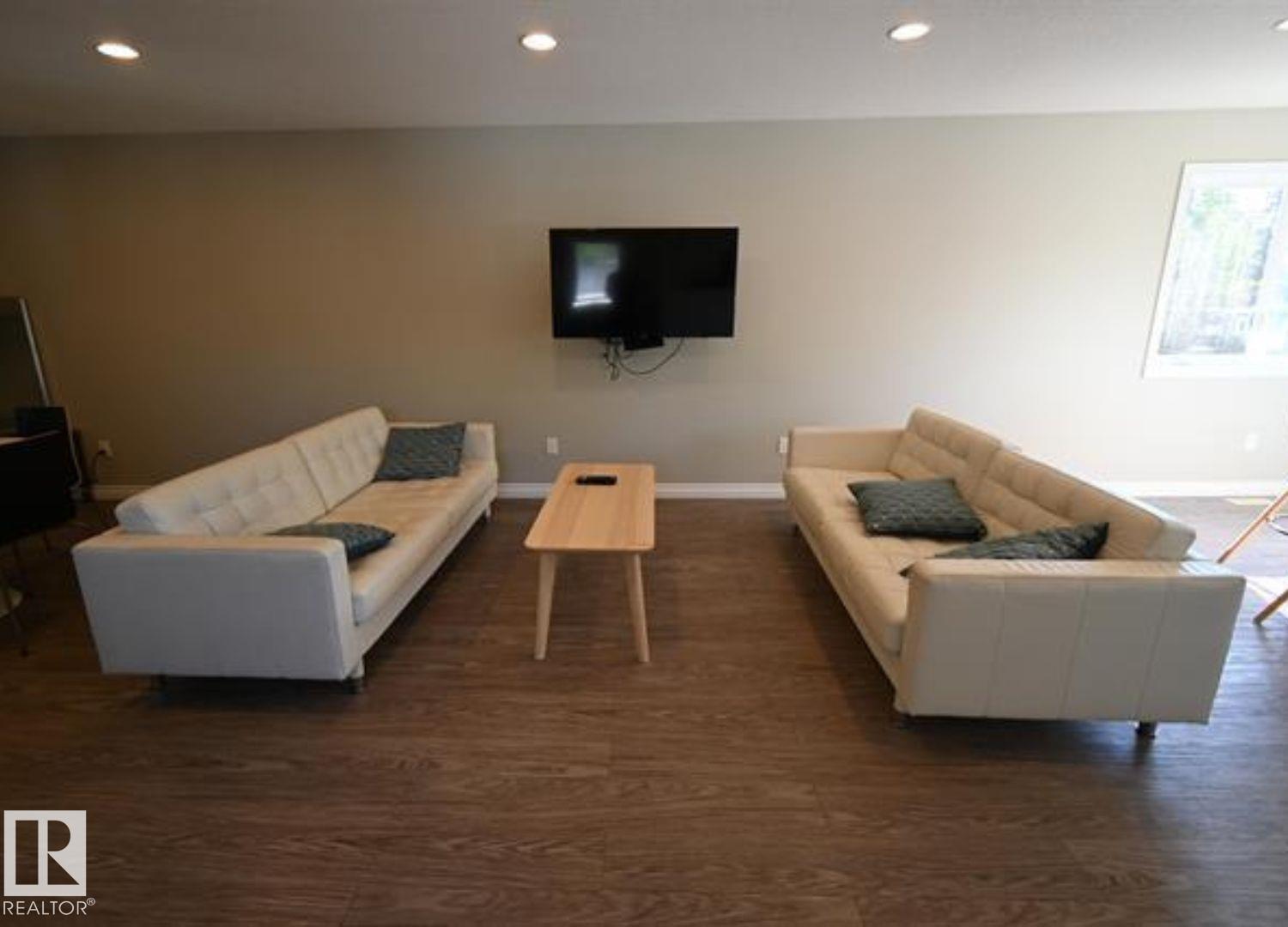 #64 53206 RGE ROAD 55 A - 56